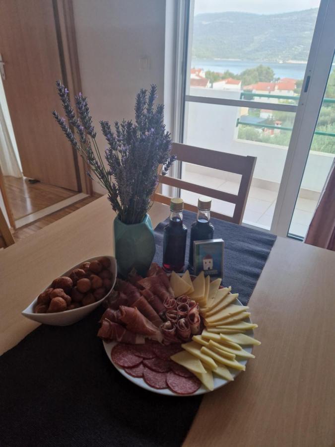 Apartman Relax Appartement Marina Buitenkant foto