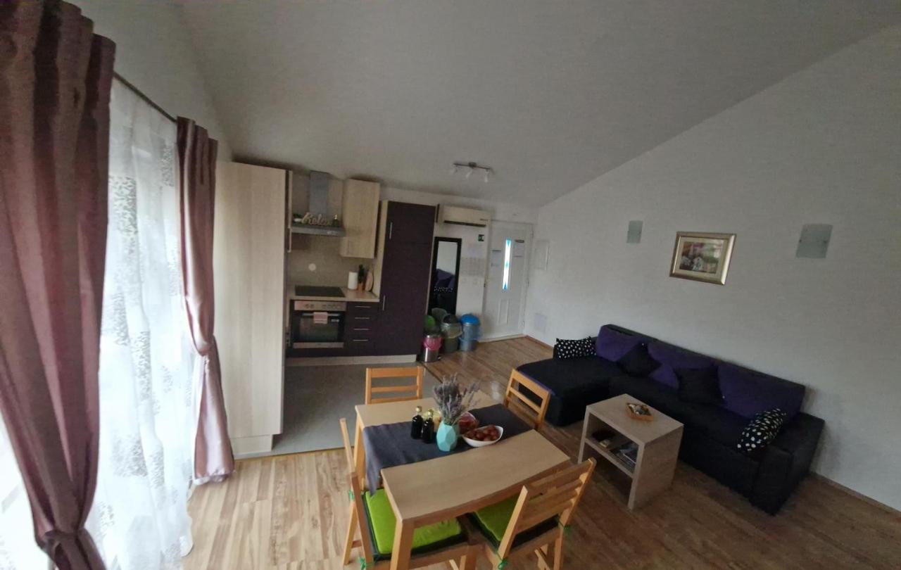 Apartman Relax Appartement Marina Buitenkant foto