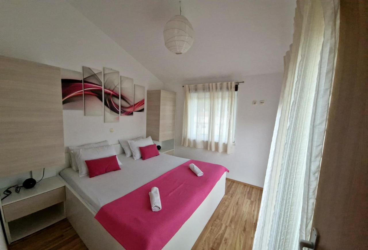Apartman Relax Appartement Marina Buitenkant foto