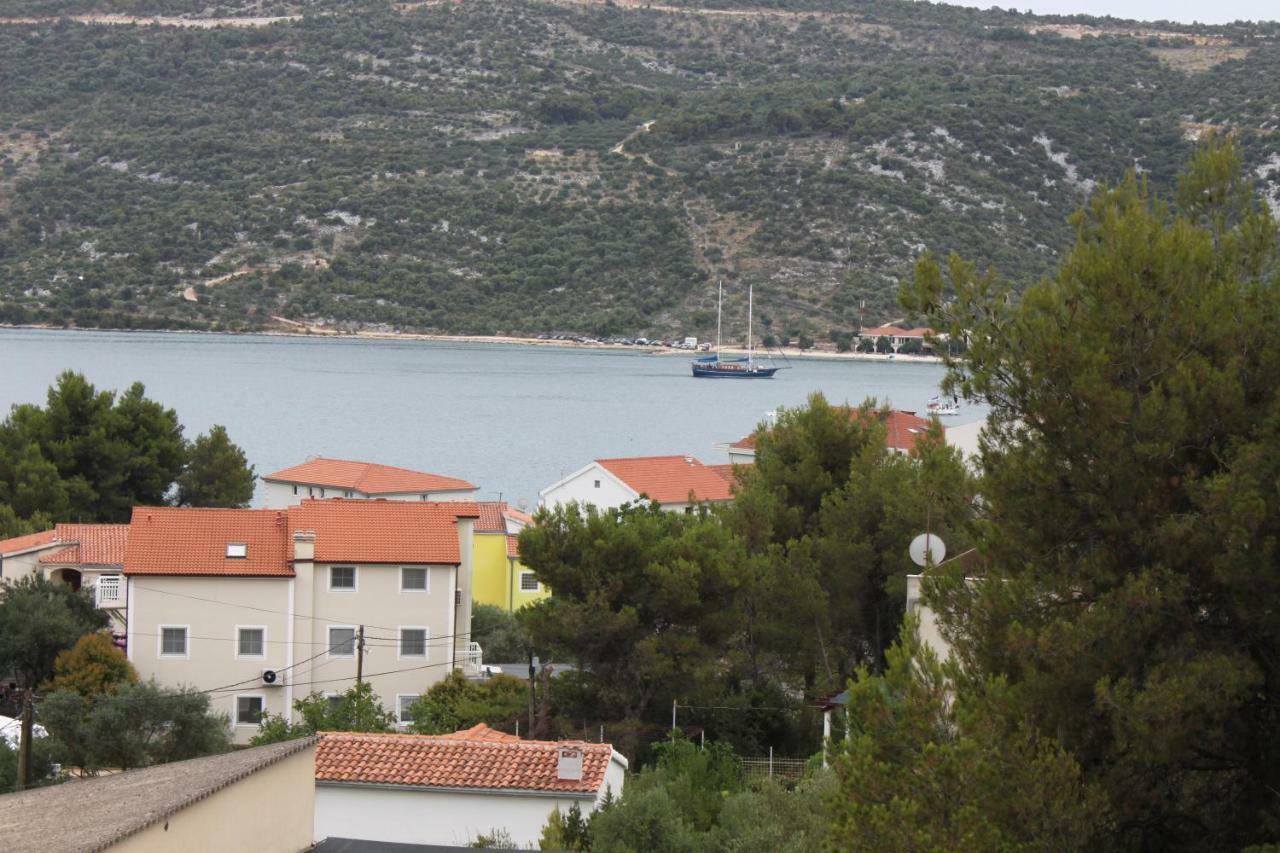 Apartman Relax Appartement Marina Buitenkant foto