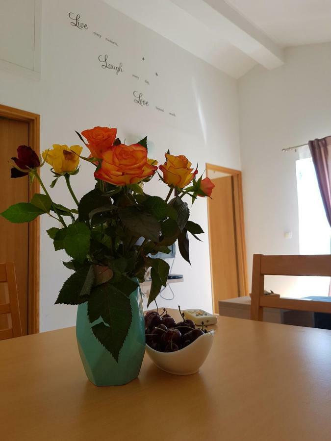 Apartman Relax Appartement Marina Buitenkant foto