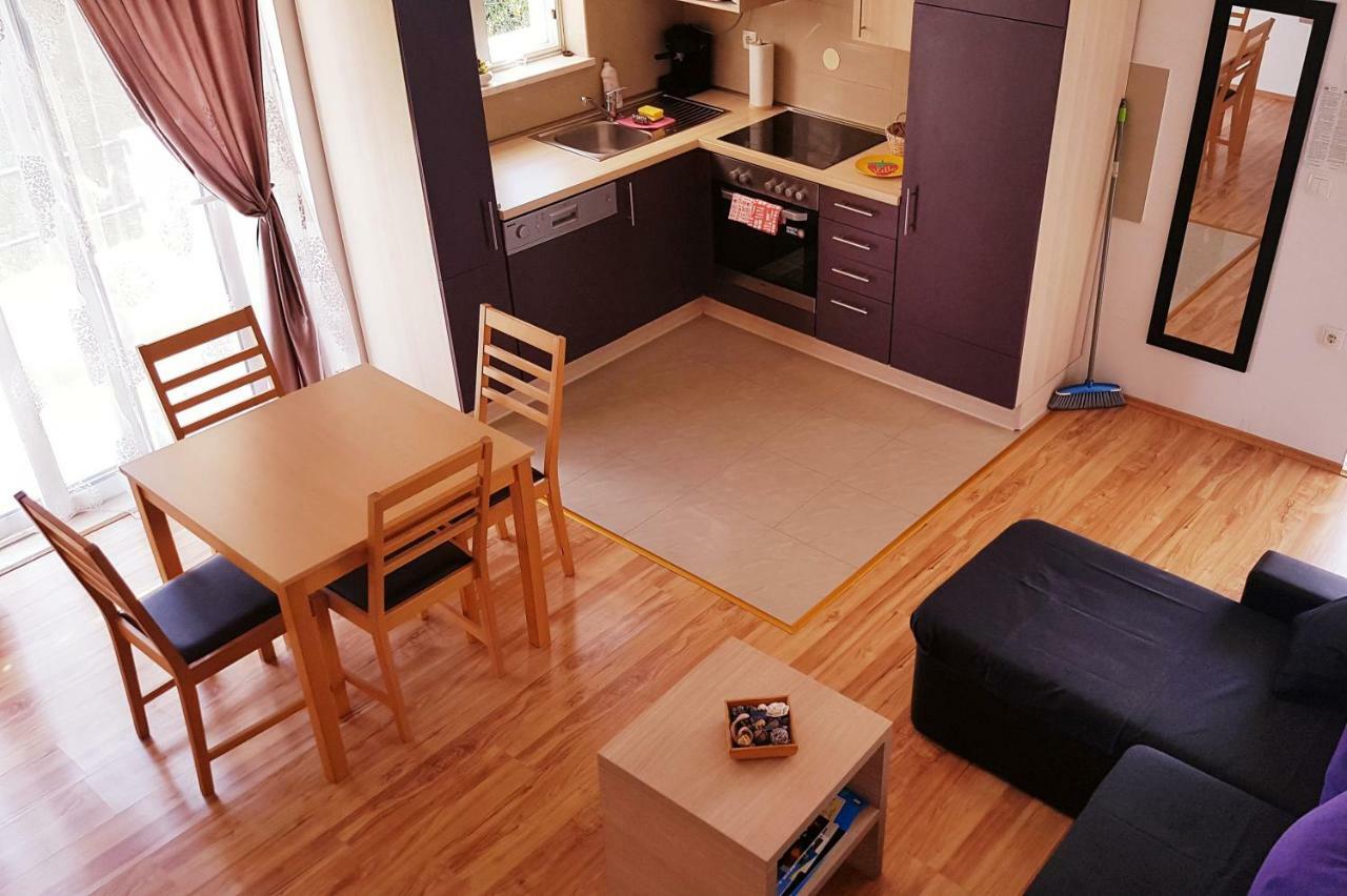 Apartman Relax Appartement Marina Buitenkant foto